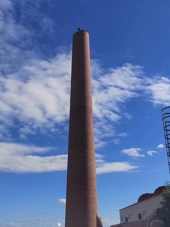 煙囪拆除公司:確保拆除過程的安全和效率