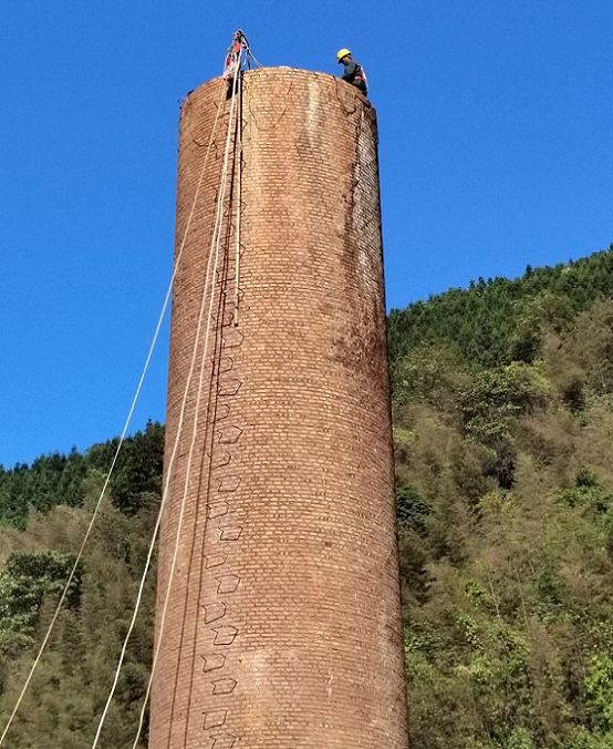 安達(dá)煙囪拆除公司:方案優(yōu),價(jià)格優(yōu),更安全與環(huán)保