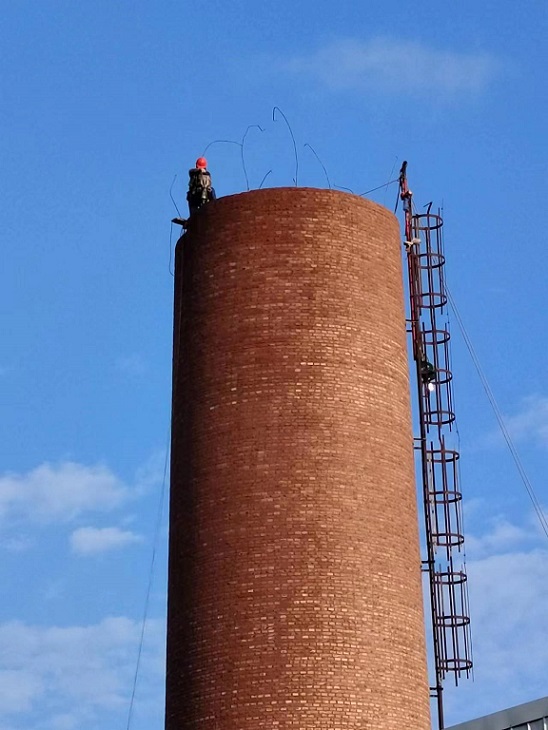 煙囪拆除公司:專(zhuān)業(yè)施工,打造安全無(wú)憂的環(huán)境