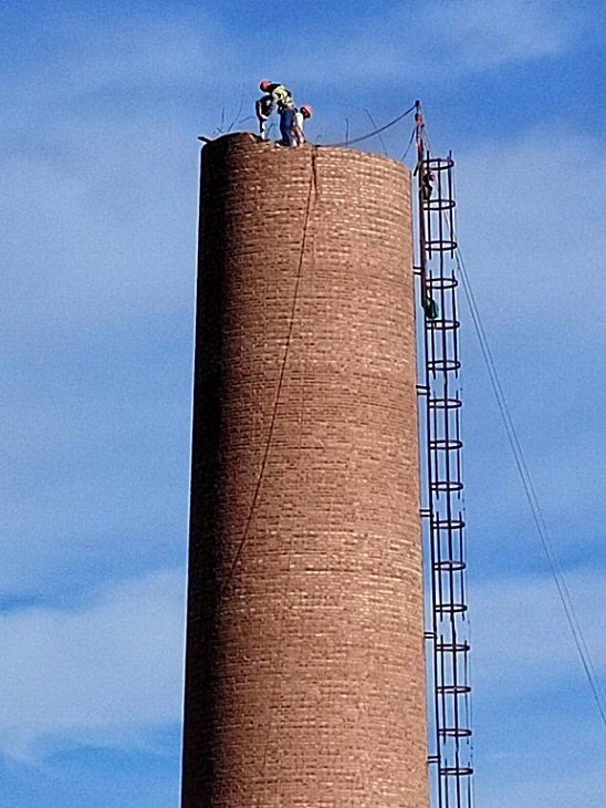 煙囪拆除公司：技術(shù)成熟，求實(shí)創(chuàng)新